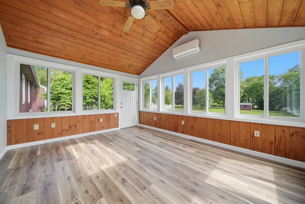 39 Old Auburn Road Derry NH 03038