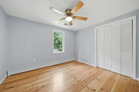 39 Old Auburn Road Derry NH 03038