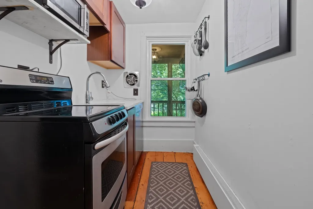 16 Old Farm Road Winhall VT 05340