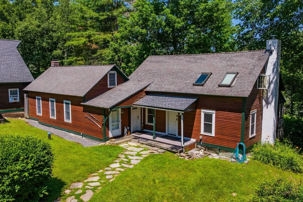 16 Old Farm Road Winhall VT 05340