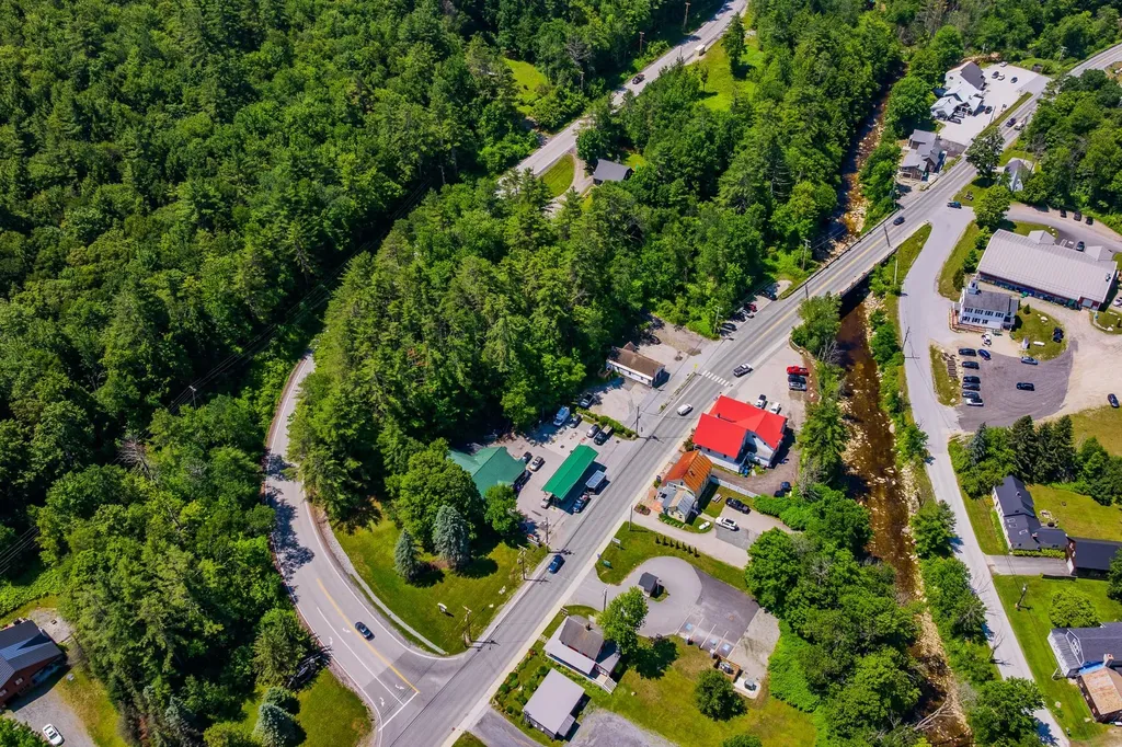 16 Old Farm Road Winhall VT 05340