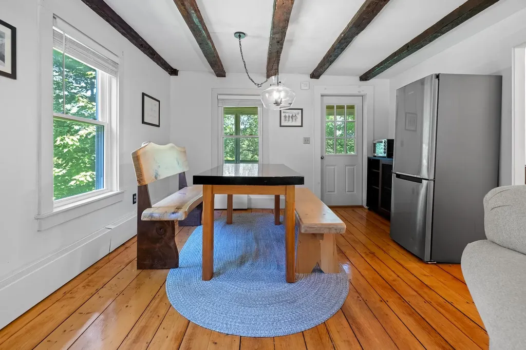 16 Old Farm Road Winhall VT 05340