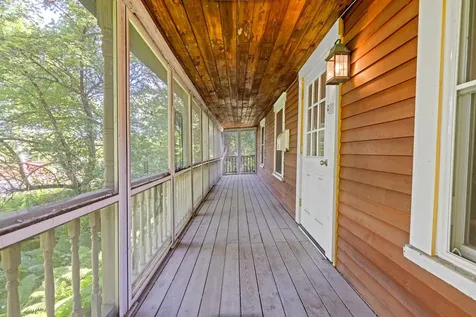 16 Old Farm Road Winhall VT 05340
