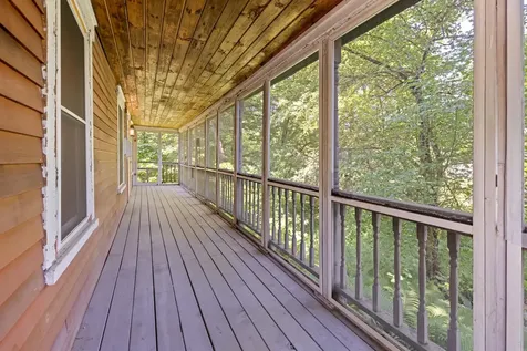 16 Old Farm Road Winhall VT 05340