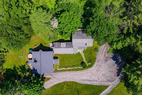 16 Old Farm Road Winhall VT 05340