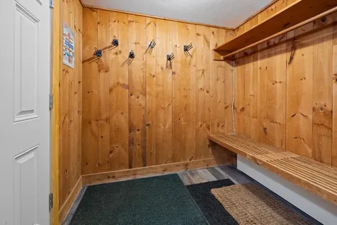 16 Old Farm Road Winhall VT 05340