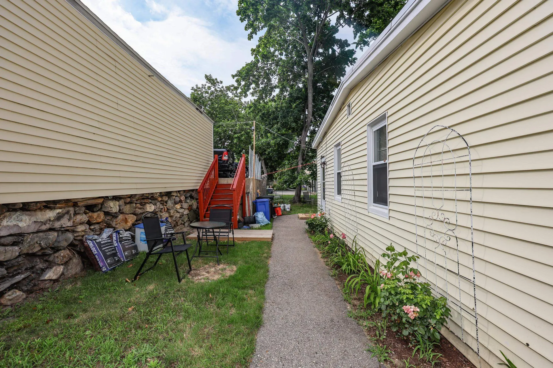 17 Broad Street Somersworth NH 03878