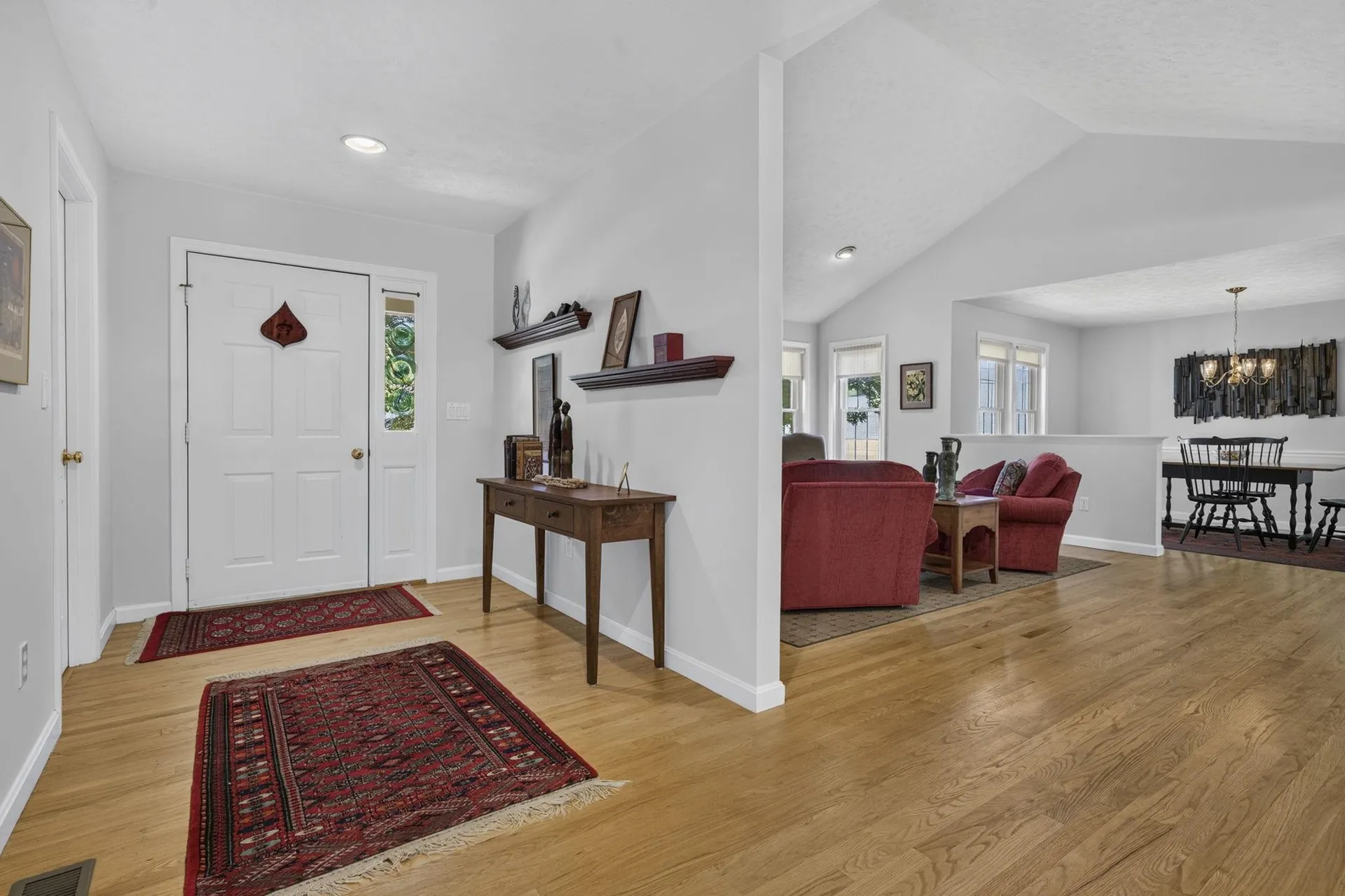 16 Spyglass Point Circle Bedford NH 03110