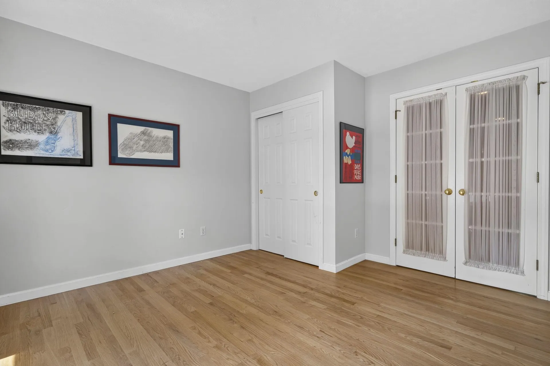 16 Spyglass Point Circle Bedford NH 03110