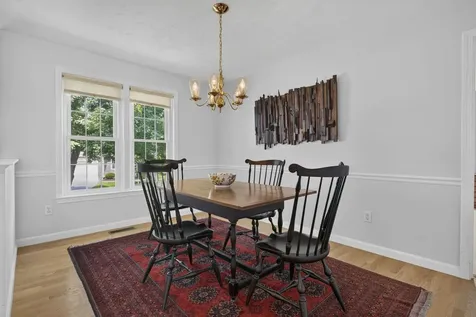 16 Spyglass Point Circle Bedford NH 03110