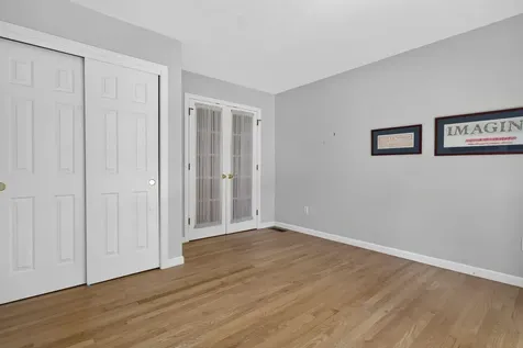 16 Spyglass Point Circle Bedford NH 03110