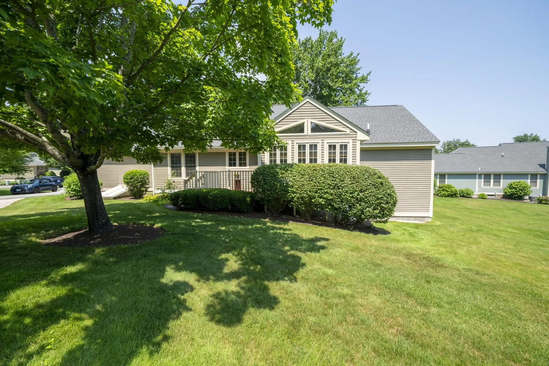 16 Spyglass Point Circle Bedford NH 03110