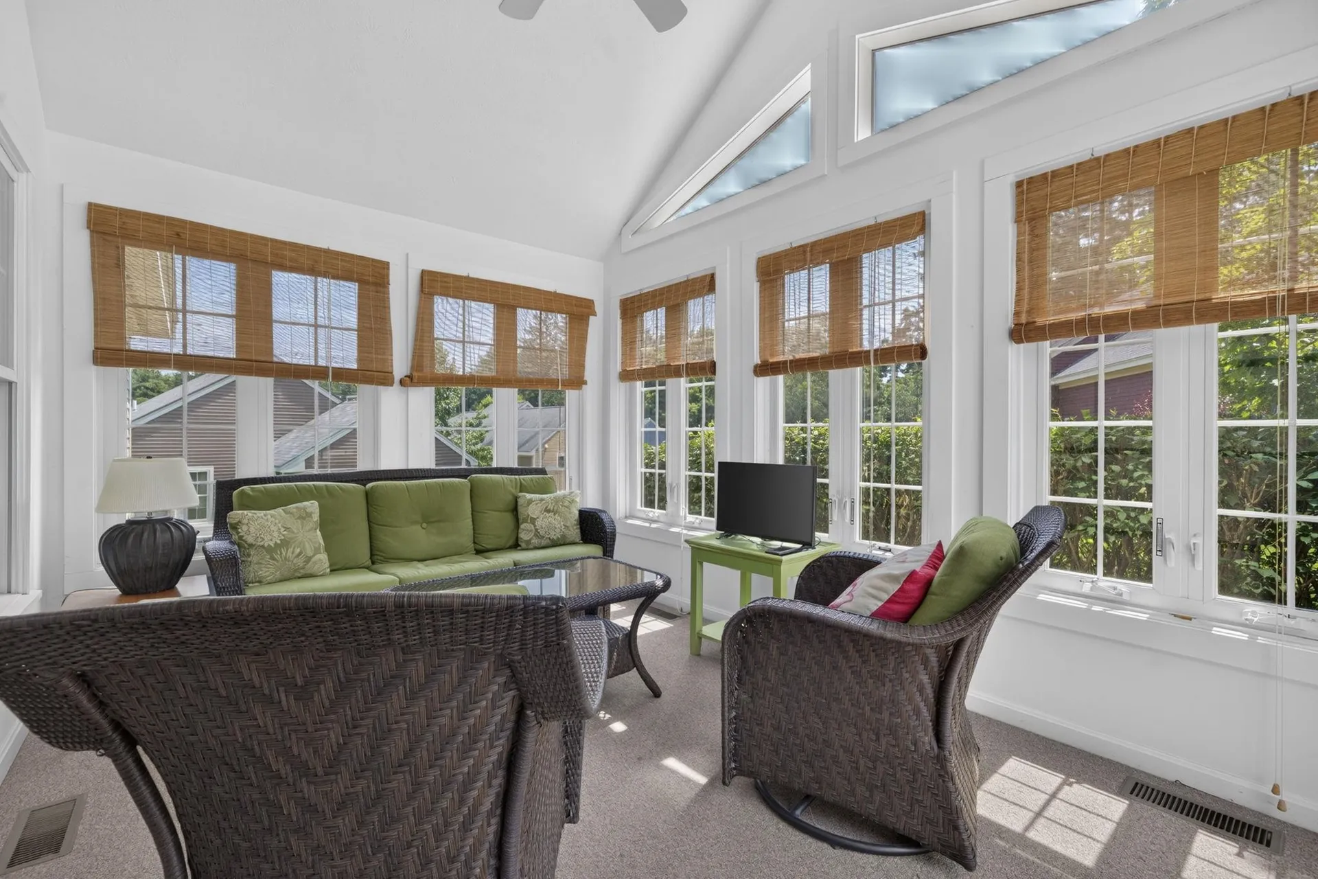 16 Spyglass Point Circle Bedford NH 03110