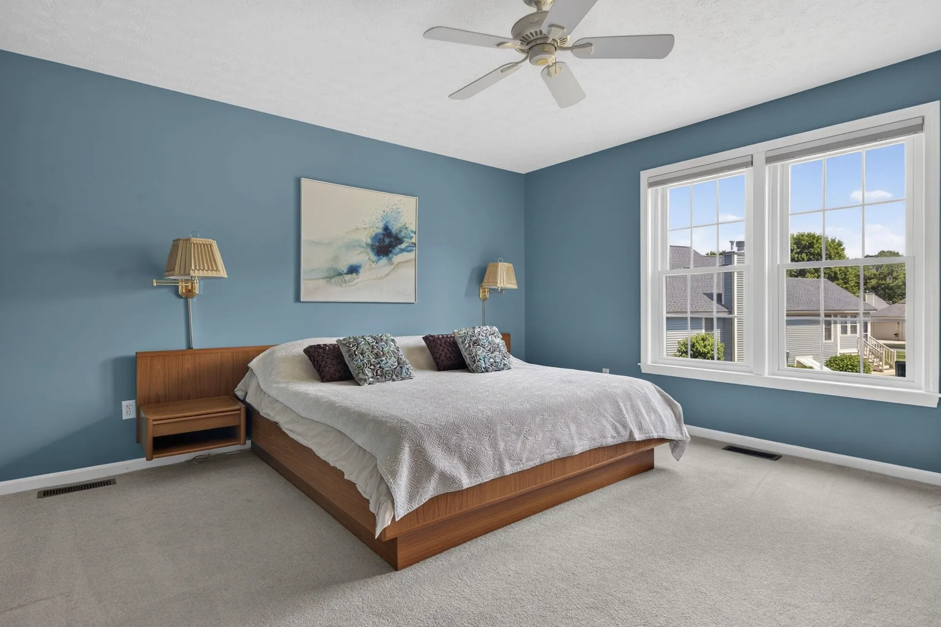 16 Spyglass Point Circle Bedford NH 03110