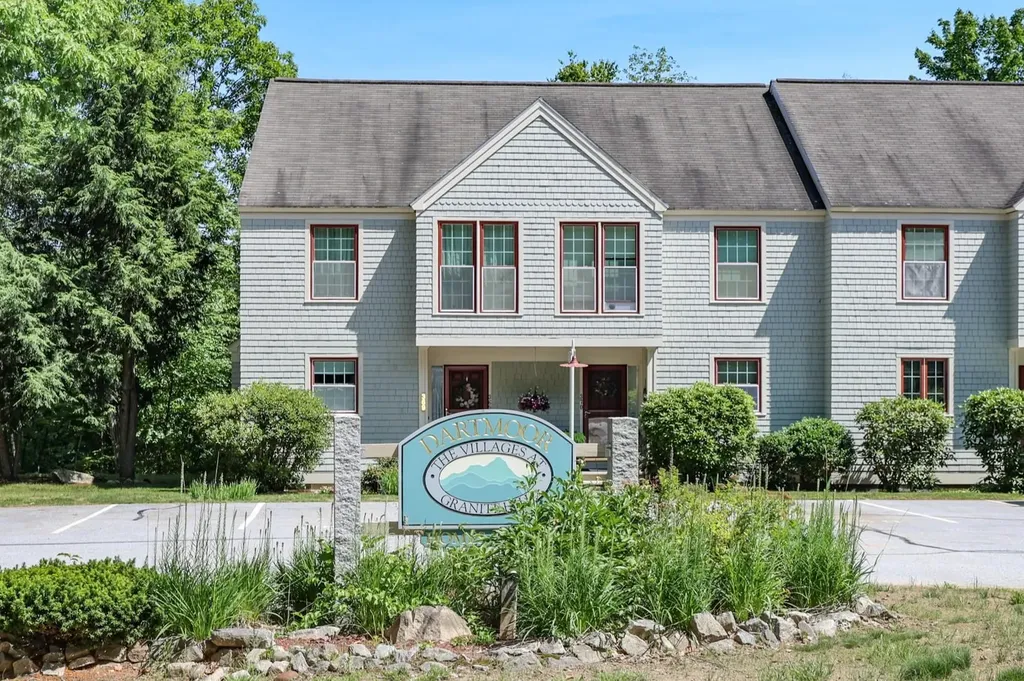 1465 Hooksett Road Hooksett NH 03106