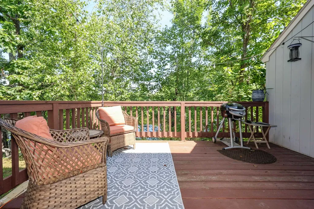 1465 Hooksett Road Hooksett NH 03106