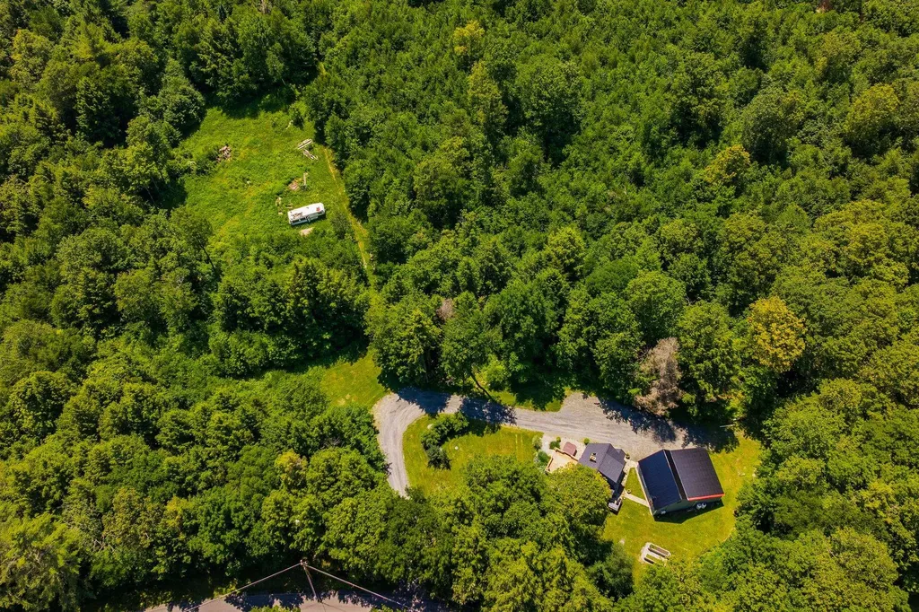 1886 Winhall Hollow Road Londonderry VT 05155