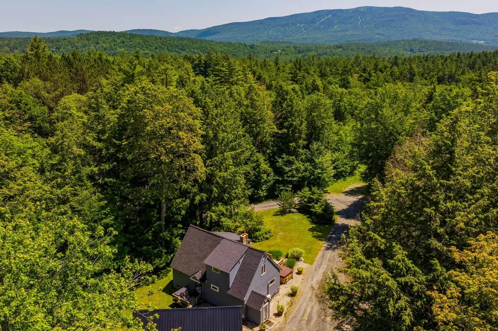 1886 Winhall Hollow Road Londonderry VT 05155