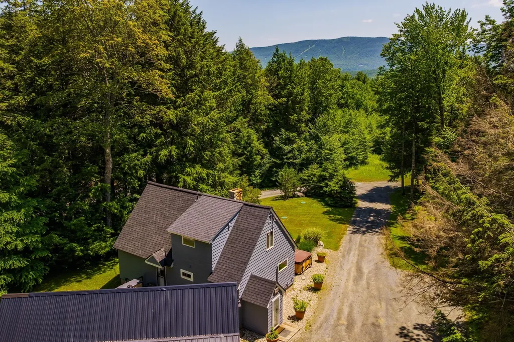 1886 Winhall Hollow Road Londonderry VT 05155