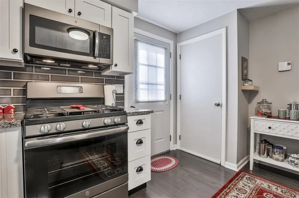 2 Fieldstone Drive Derry NH 03038