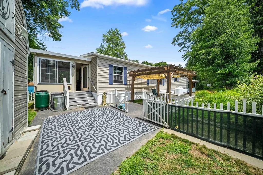 417 Middle Road Dover NH 03820