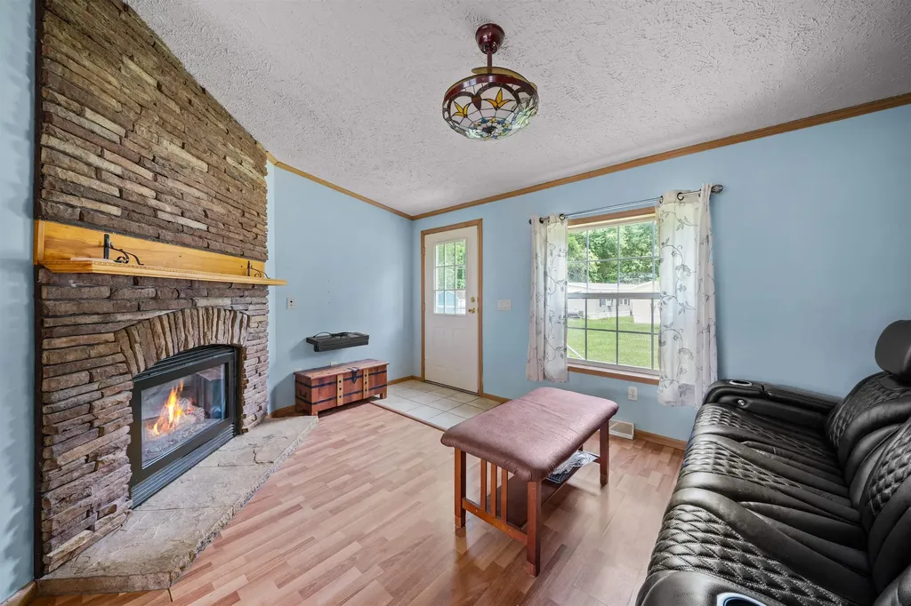 417 Middle Road Dover NH 03820