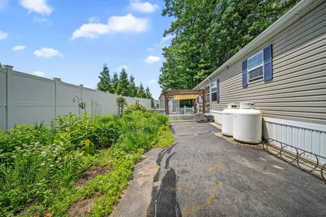 417 Middle Road Dover NH 03820