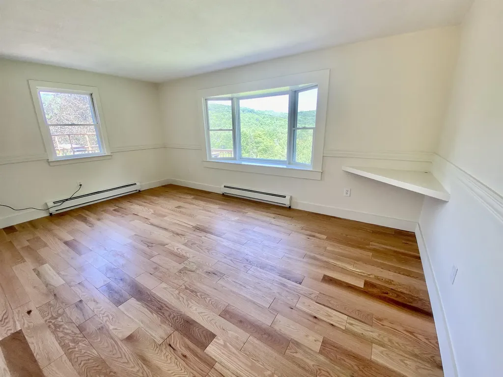 90 Limey Lane Pomfret VT 05053