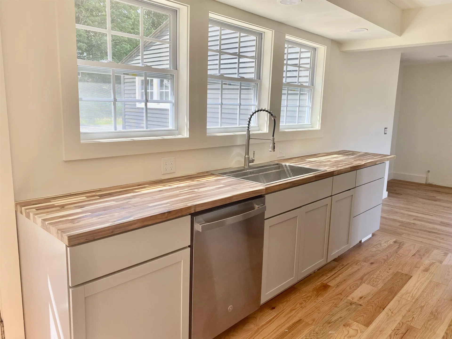 90 Limey Lane Pomfret VT 05053