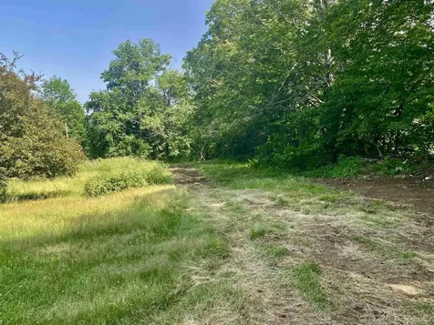 90 Limey Lane Pomfret VT 05053