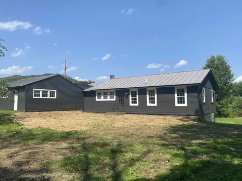 90 Limey Lane Pomfret VT 05053