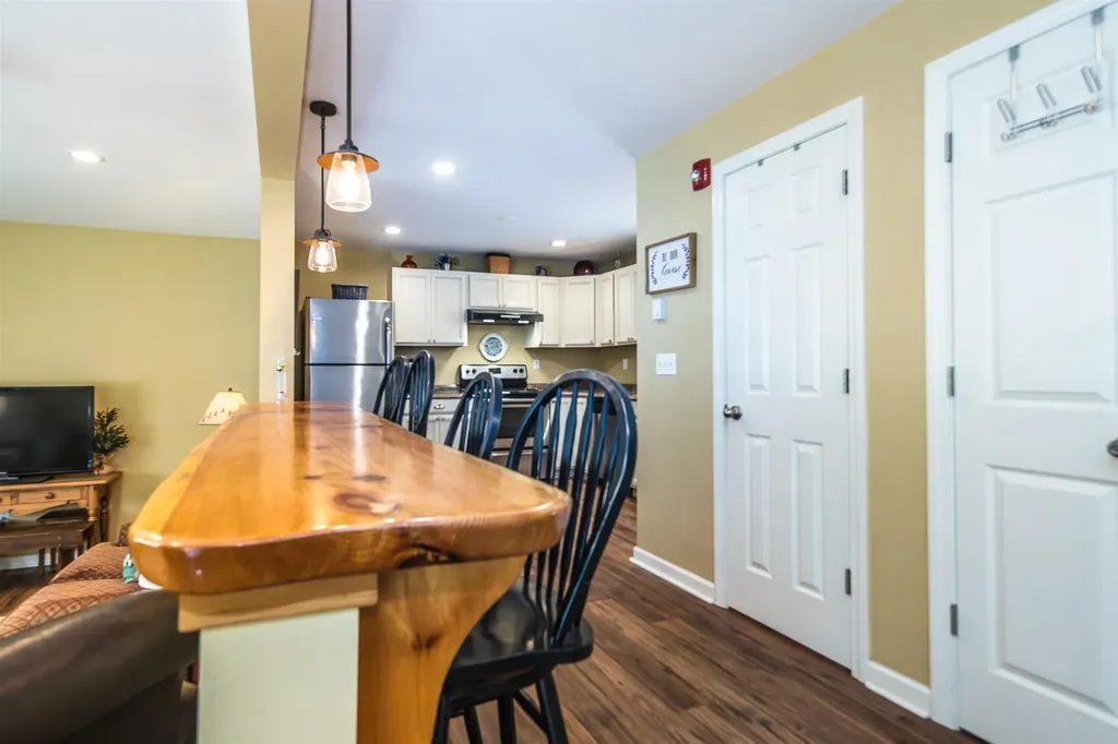 102 Spring Glen Killington VT 05751