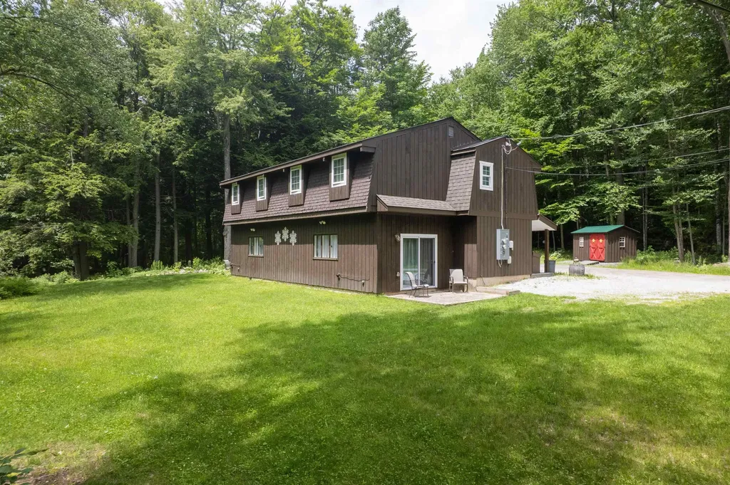 102 Spring Glen Killington VT 05751
