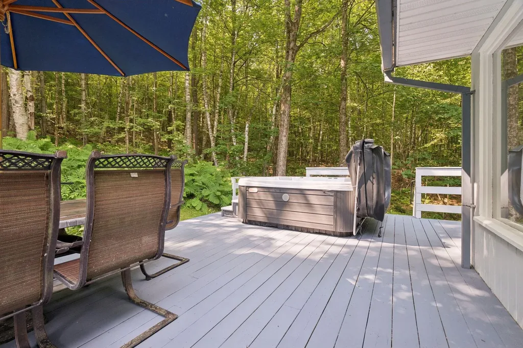15 Juniper Hill Claremont NH 03743