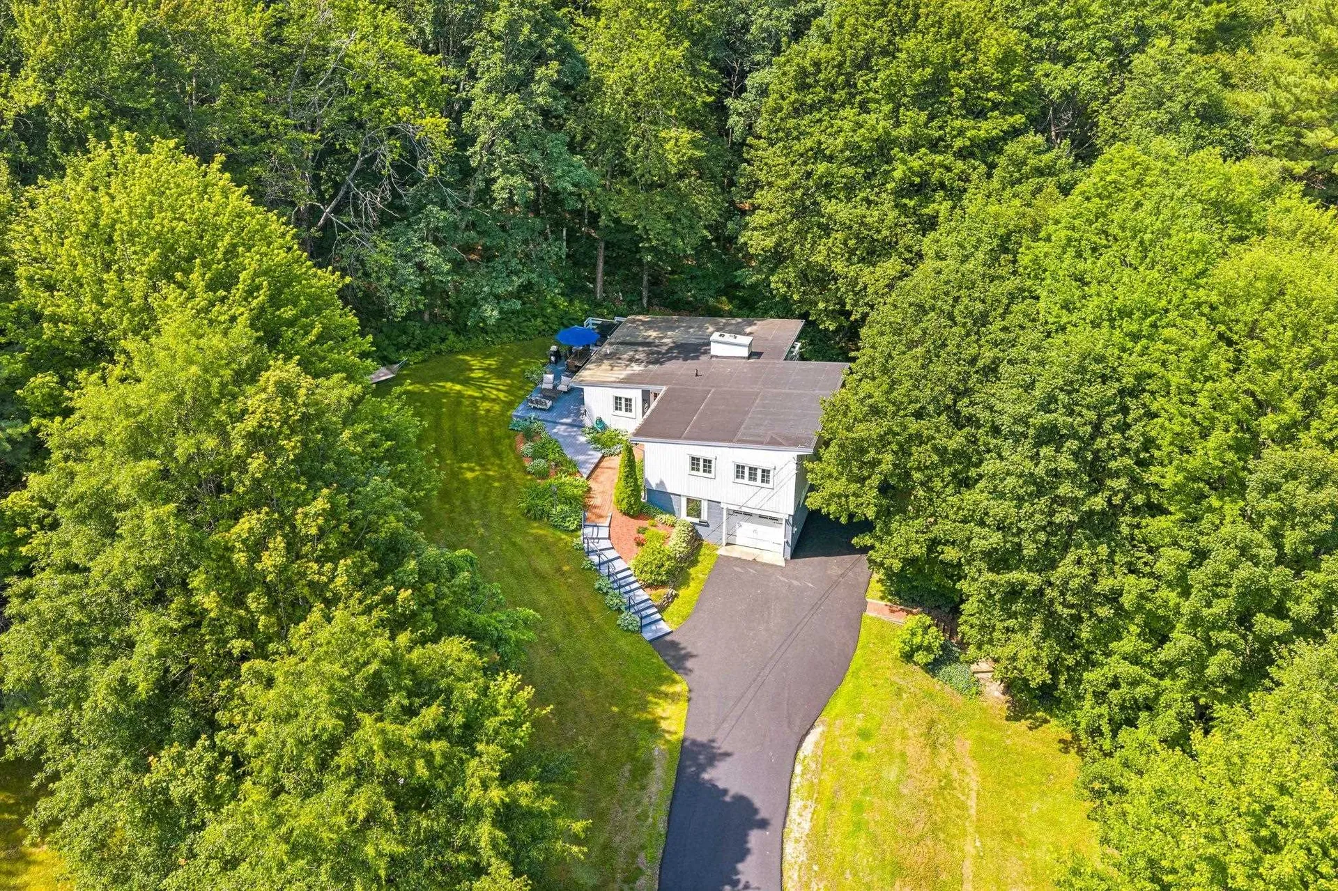 15 Juniper Hill Claremont NH 03743