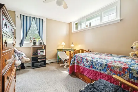 15 Juniper Hill Claremont NH 03743