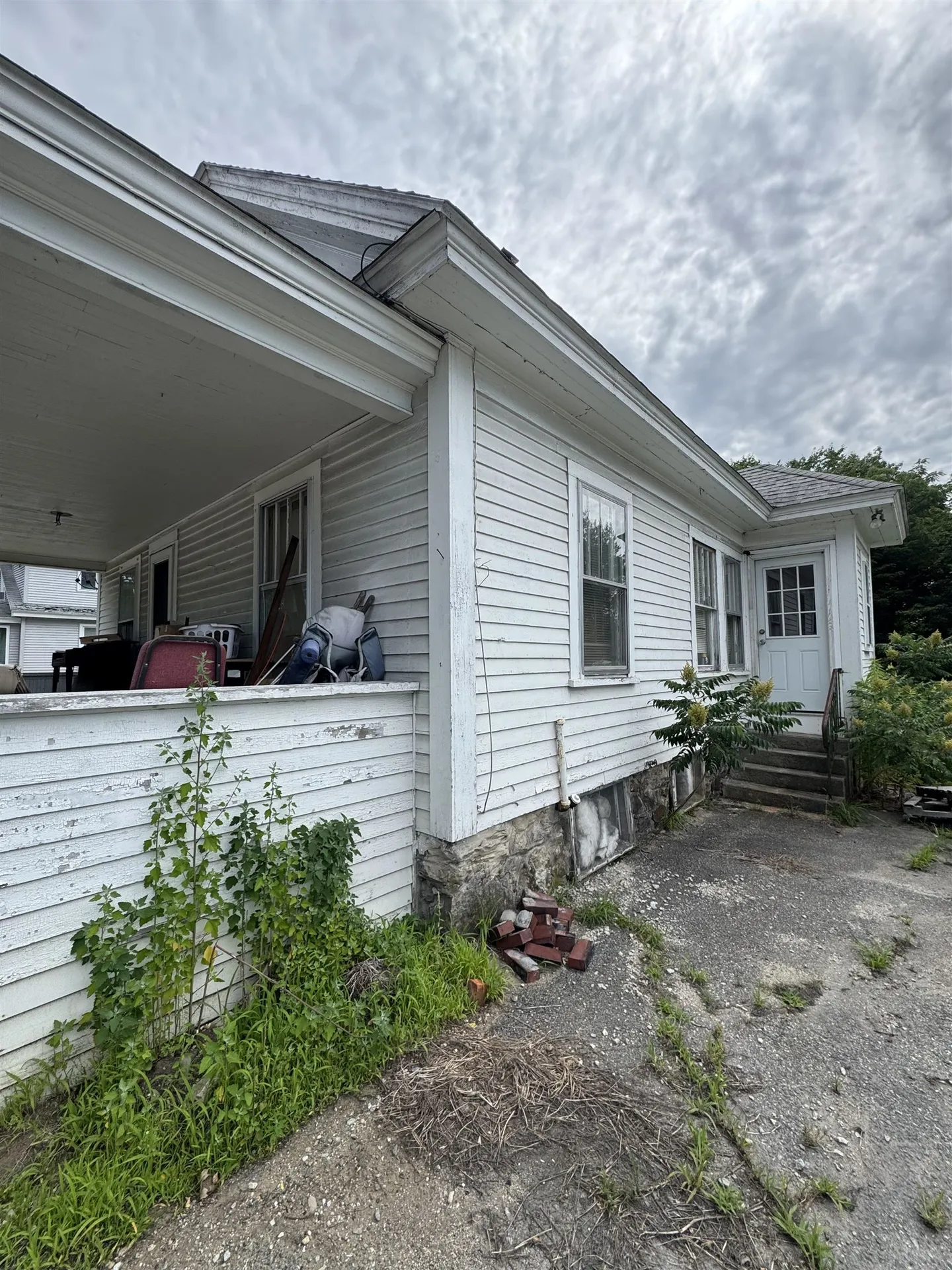 12 Millville Street Salem NH 03079