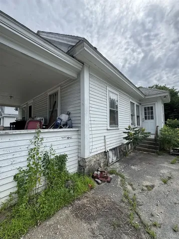 12 Millville Street Salem NH 03079
