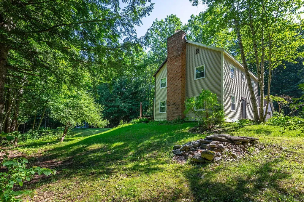 560 New Ireland Road Manchester VT 05255