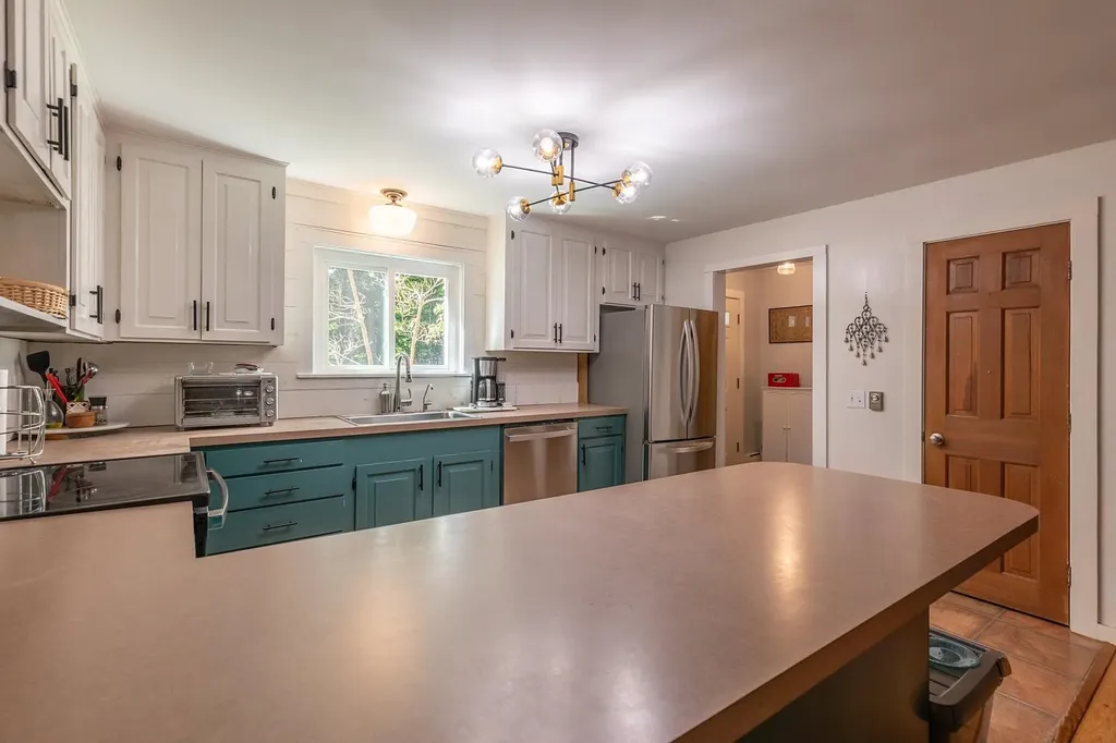 560 New Ireland Road Manchester VT 05255