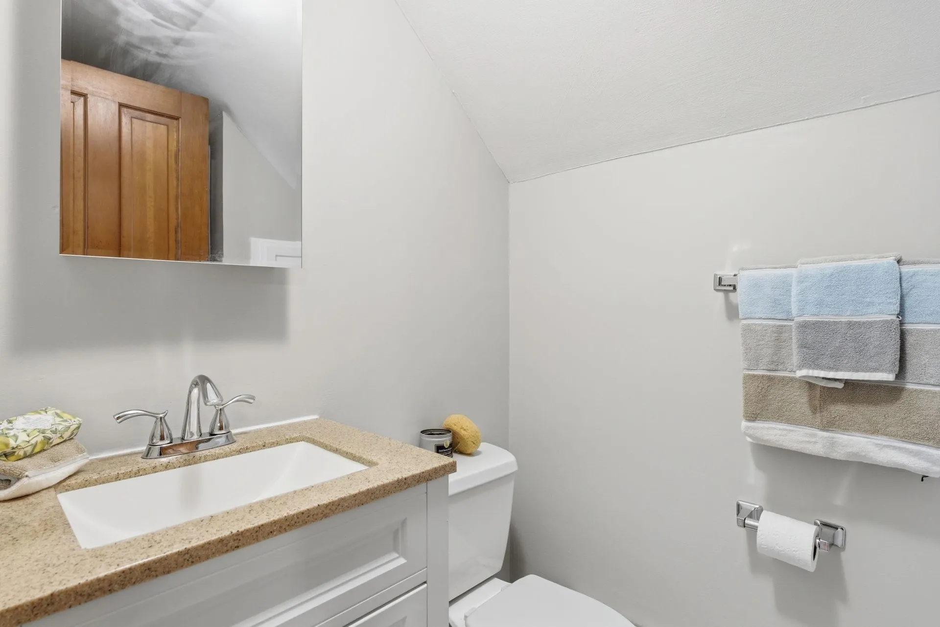8 Netherwood Road Windham NH 03087