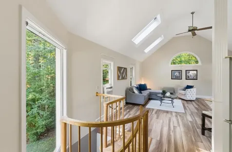 8 Netherwood Road Windham NH 03087