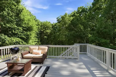 8 Netherwood Road Windham NH 03087