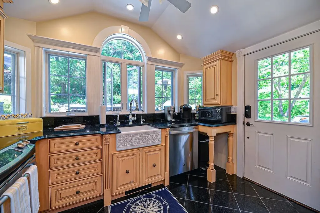 113 Wentworth Road Rye NH 03870