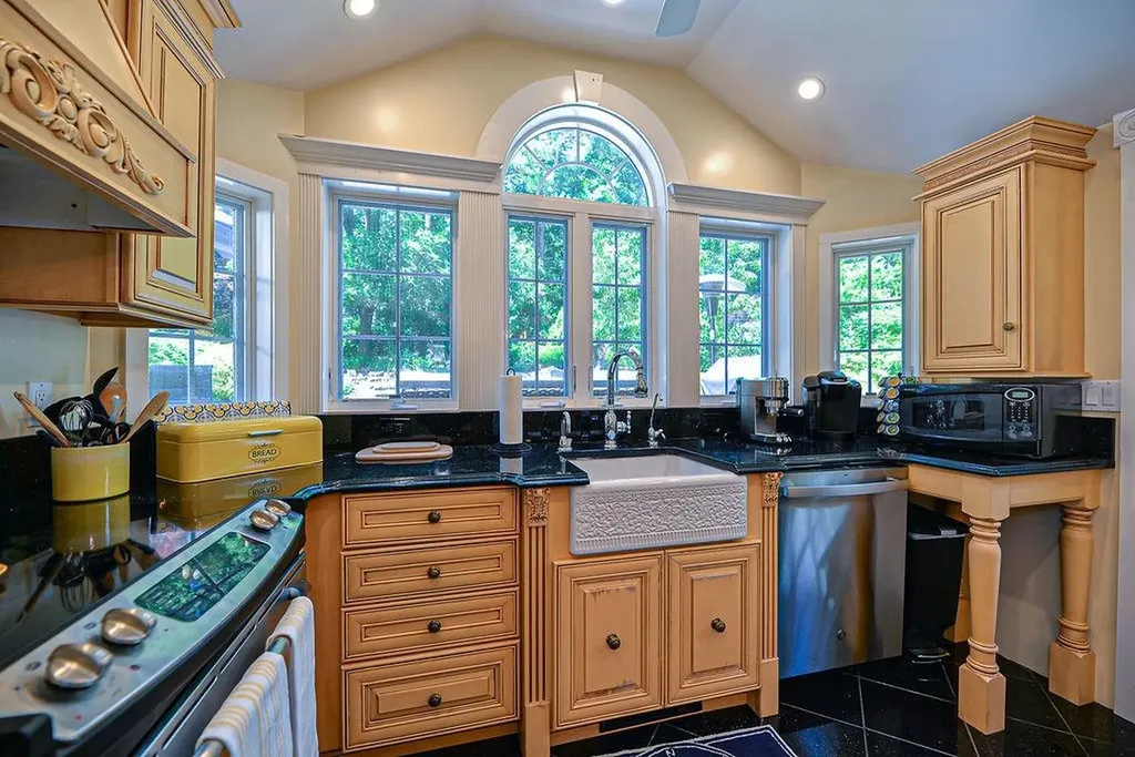113 Wentworth Road Rye NH 03870
