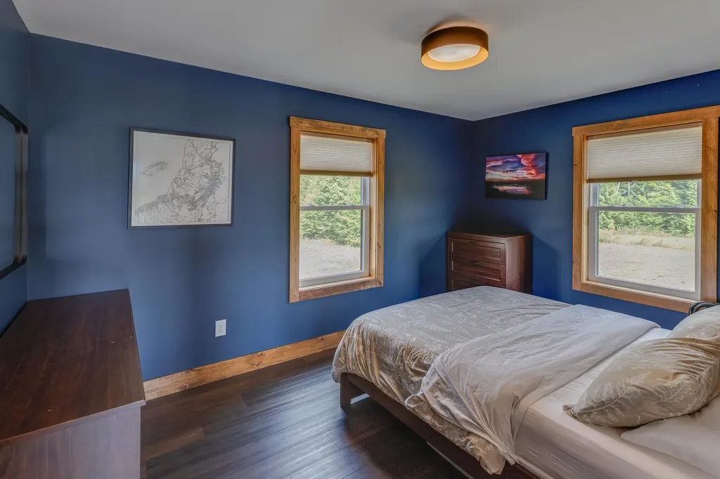 82 Centennial Way Thornton NH 03285