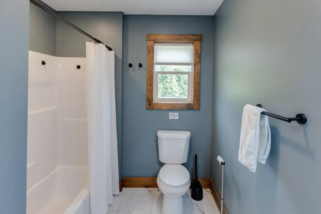 82 Centennial Way Thornton NH 03285