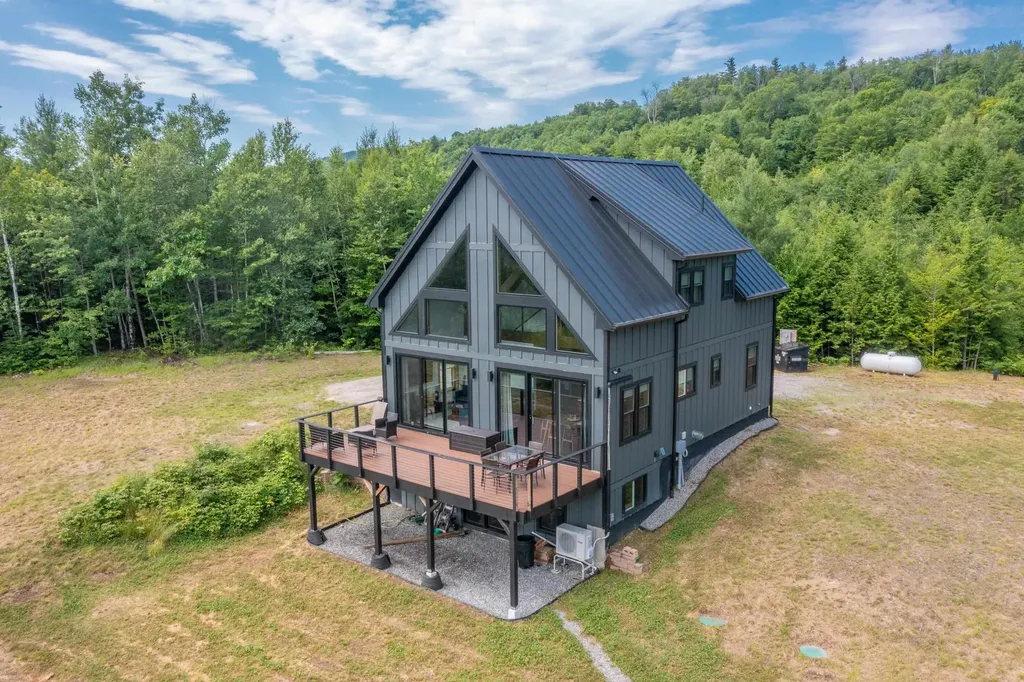 82 Centennial Way Thornton NH 03285