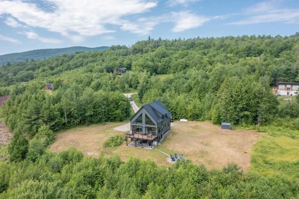 82 Centennial Way Thornton NH 03285