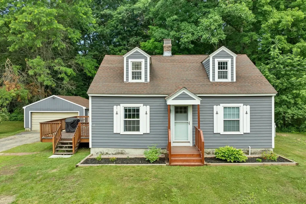 12 Mountain View Drive Hill NH 03243